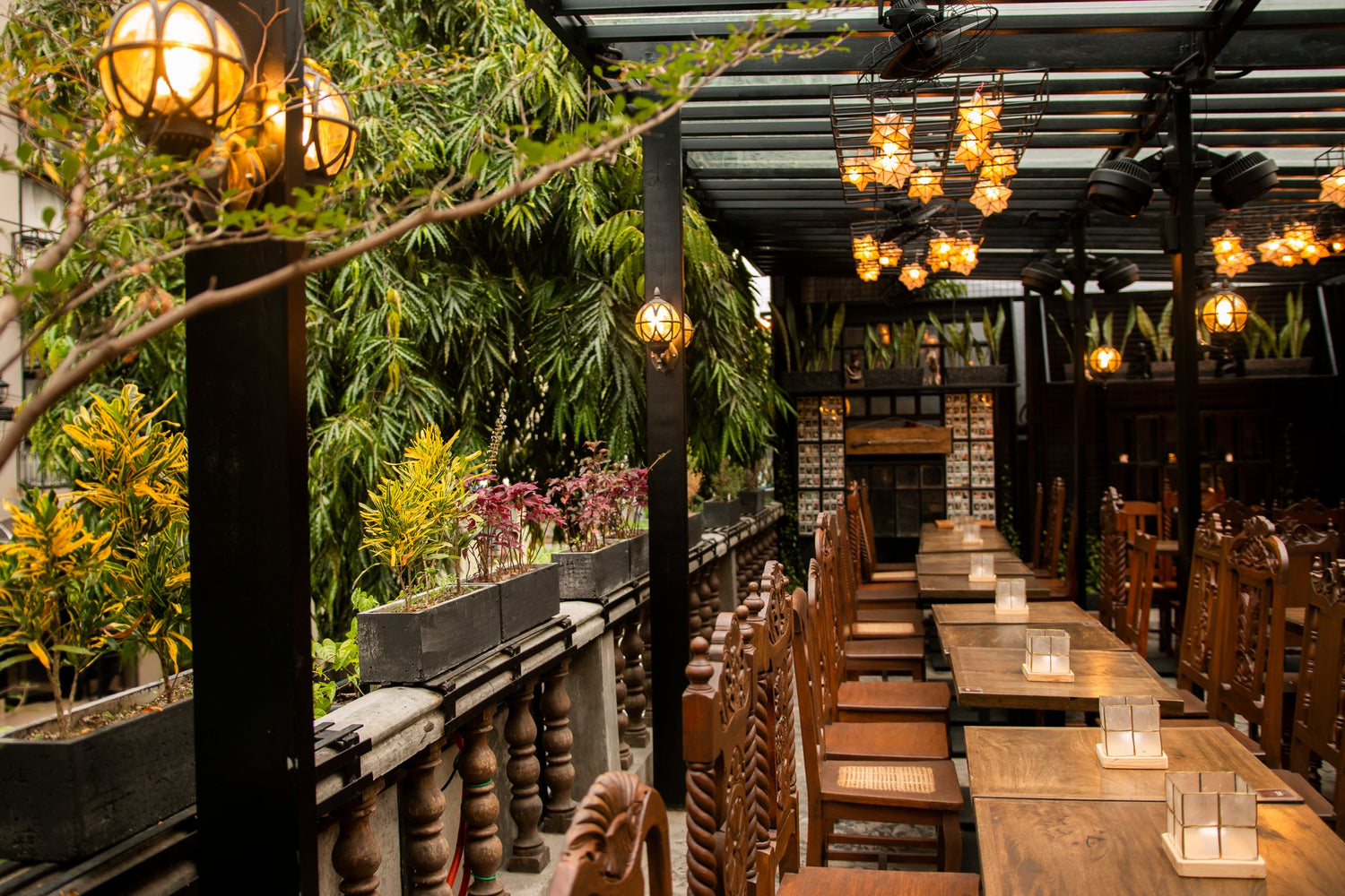 Alamat Poblacion Makati Outdoor Seating - Filipino Restaurant in Poblacion